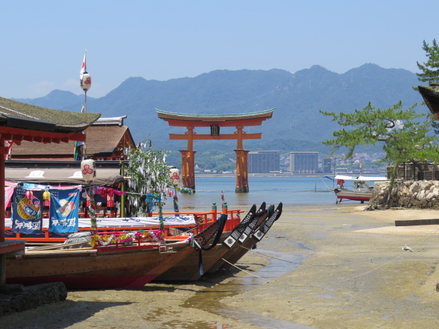 Top day trips by train from Hiroshima