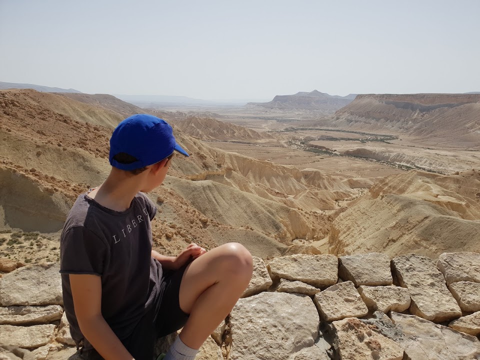 בין שדה בוקר למצפה רמון – מדריך לחוויה משפחתית במדבר